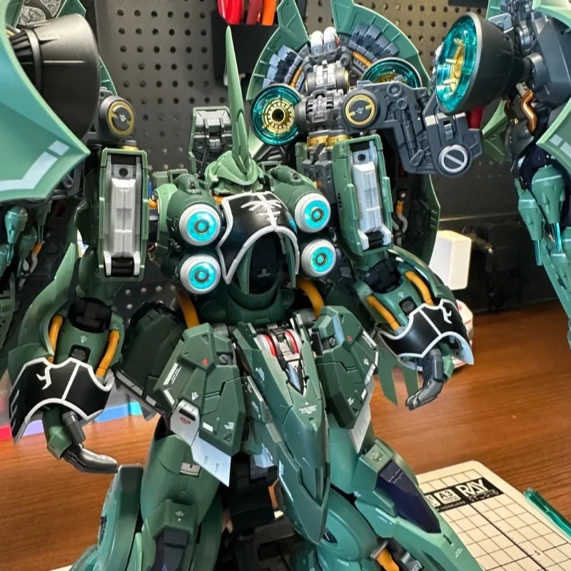 AXIS MODEL WORKS Kshatriya 1/100 Scale Luminous Model Kit - OSIRIS AERIAL DOMINATOR Third Party Model Kit