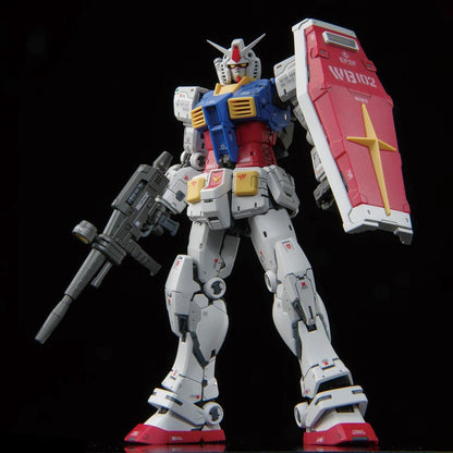 Bandai - Real Grade 1/144 RX-78-2 Gundam Version 2.0