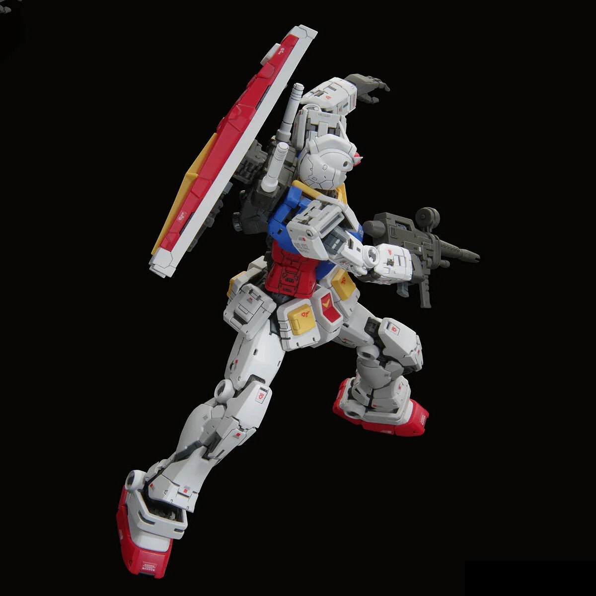 Bandai - Real Grade 1/144 RX-78-2 Gundam Version 2.0